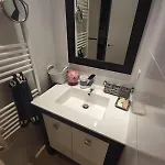 La Petite Perle