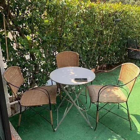 La Petite Perle Apartment *